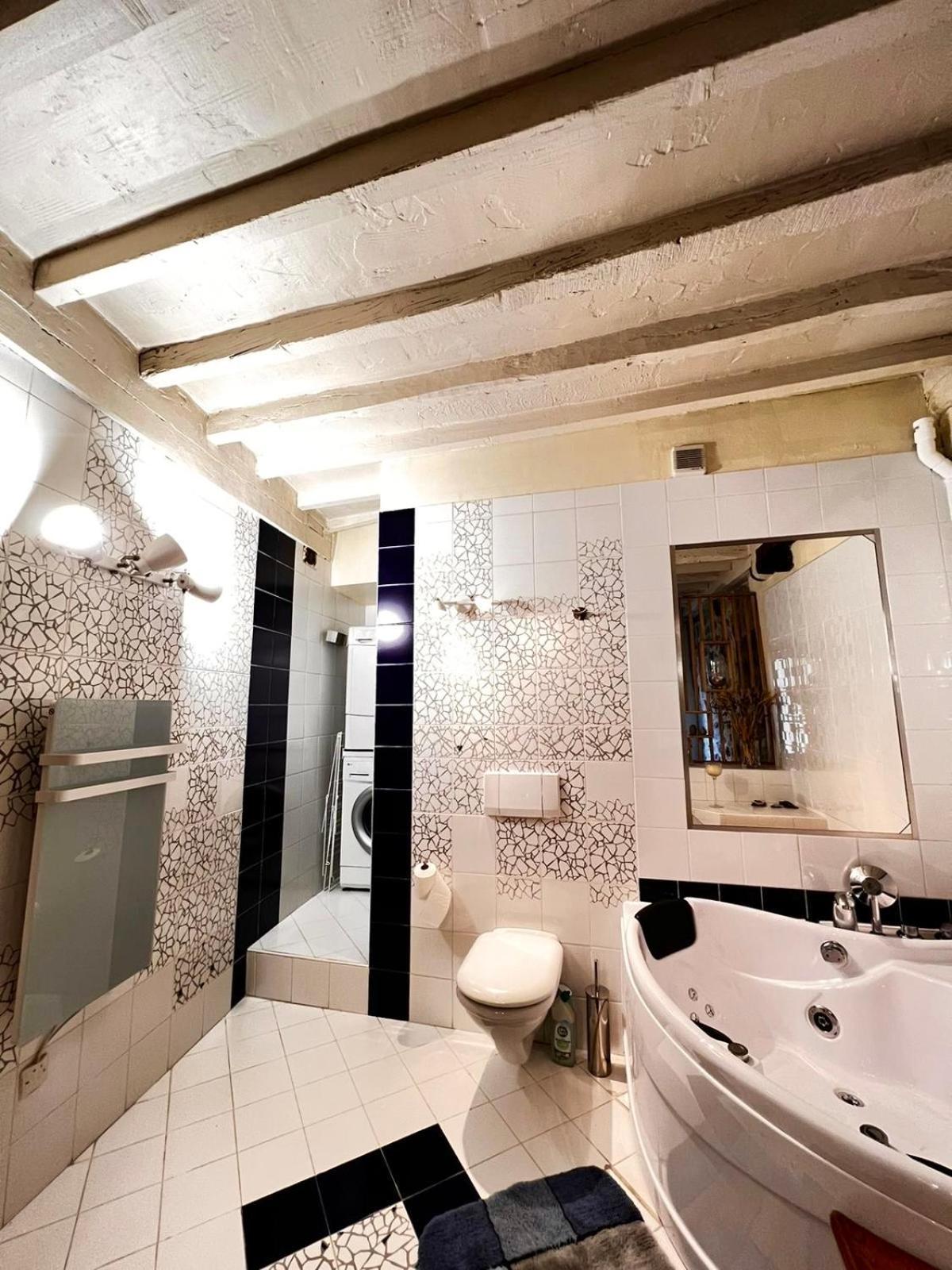 L'Elegante - Maison De Ville Avec Bains A Remous - Parking Inclus 圣保罗-德旺斯 外观 照片